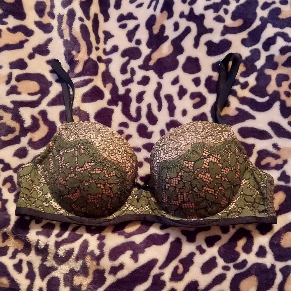 Victoria's Secret Rhinestone Crystal Green Nude Cream Lace Dream Angels Bra 32C